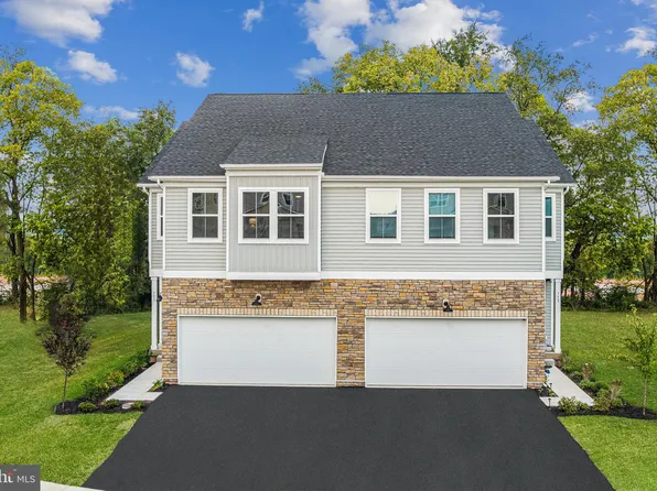 851 Pecan Rd, Spring City, PA 19475