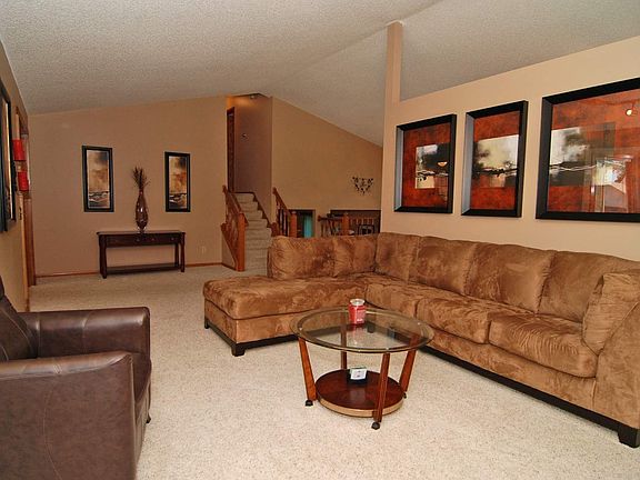 Soft And Neutral Decor