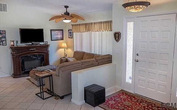 3rd image of 25 Forsythe Ln