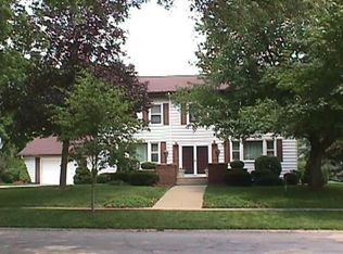 206 N Riverside Dr, Winamac, IN 46996