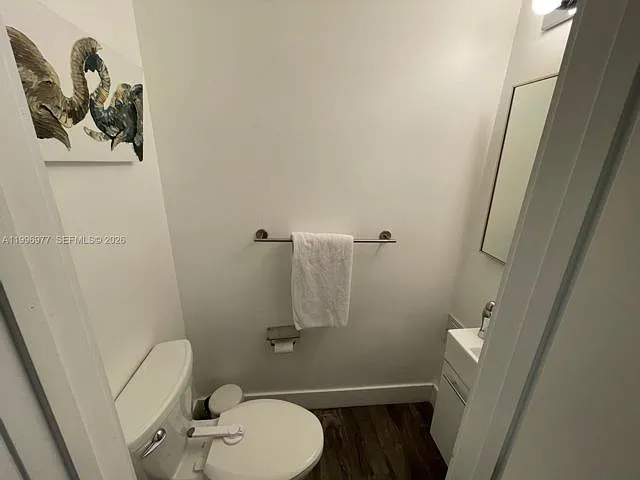 325 NW 19th Ln — Photo 9