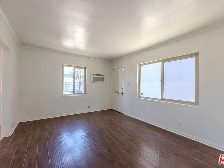 233 E Alameda Ave #A — Photo 4