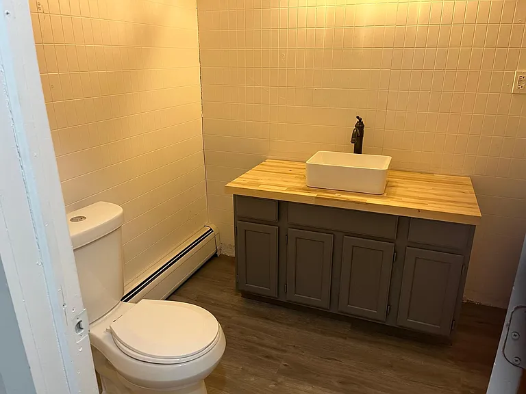 324 Taylor Ave #1 — Photo 5