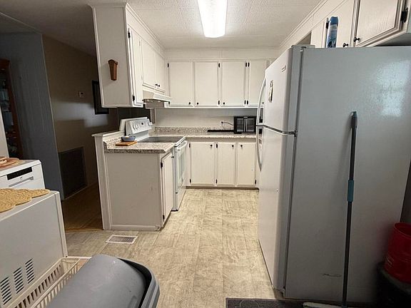 5th image of 520 Marnie Cir