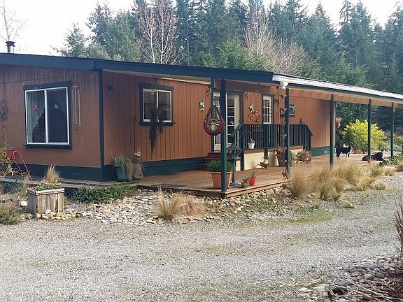 3rd image of 4916 Key Peninsula Hwy NW