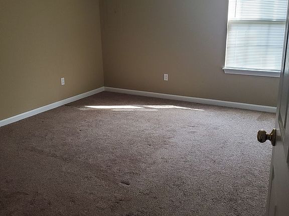 4th image of 114-116 Antelope Dr #114