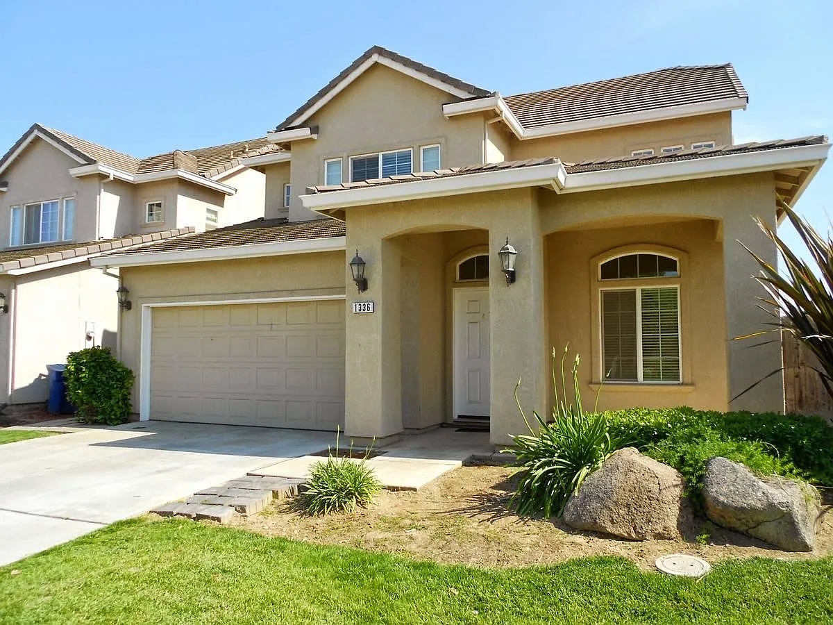 1336 Jenner Dr photo 1