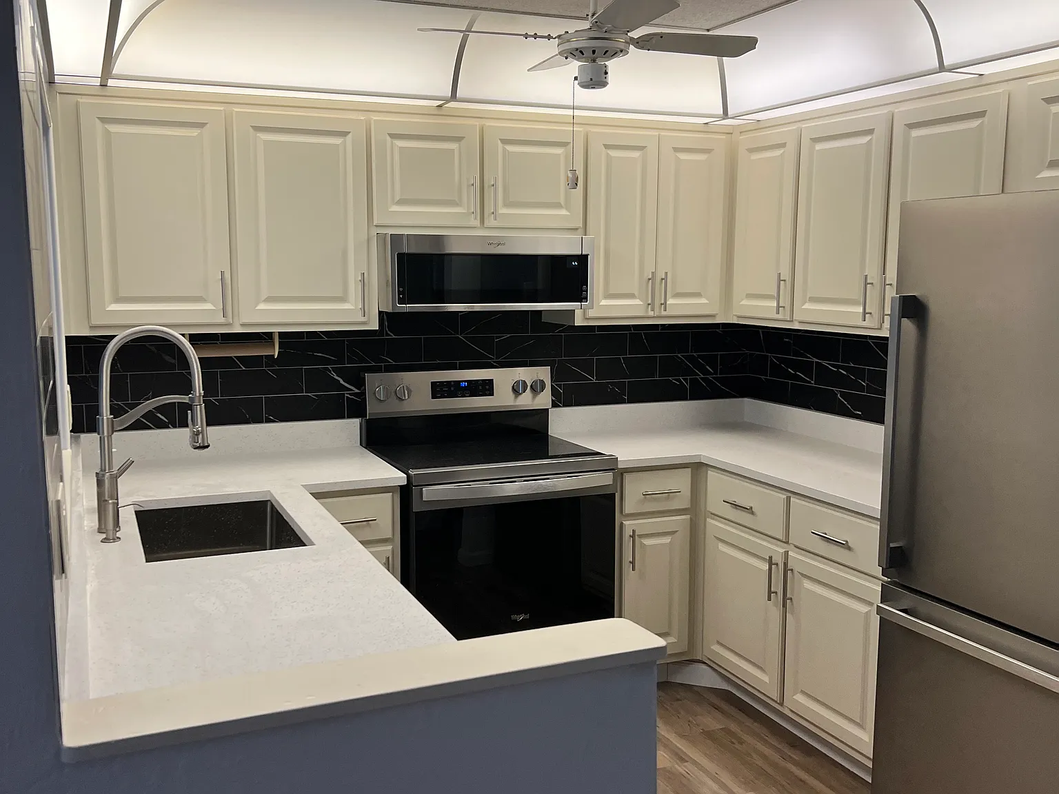 2 bed, 1200 sqft, $1,700 — Photo 4