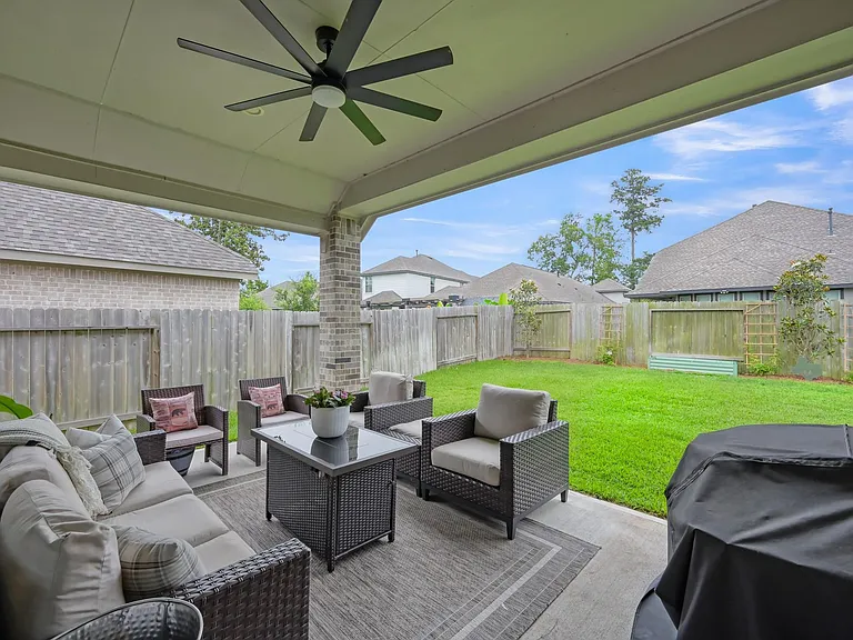 611 Lost Maples Bend Ln — Photo 24