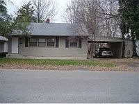 900 W Owen St photo 1
