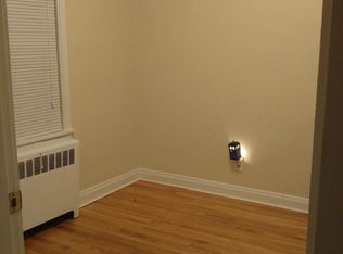 60 Ardmore Rd #1, West Hartford, CT 06119