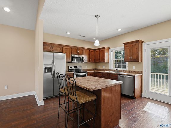 5th image of 81 Cottage Ln