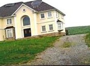 44 Noble Hill Dr, Poughquag, NY 12570