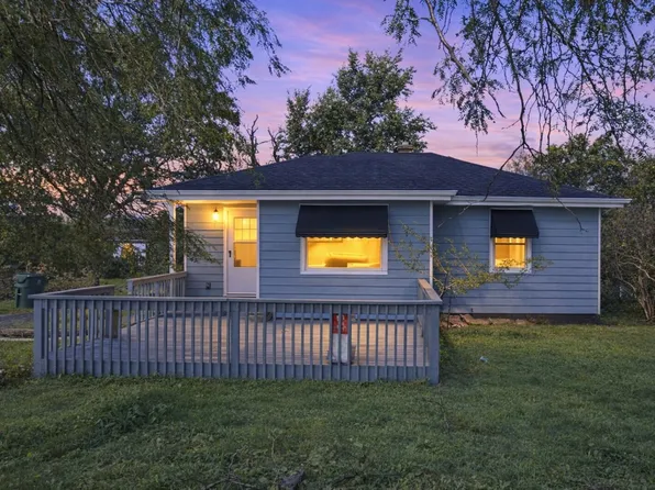924 E Glenwood Dyer Rd, Glenwood, IL 60425