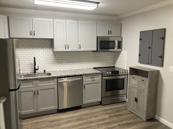 25 Balance Rock Rd APT 11