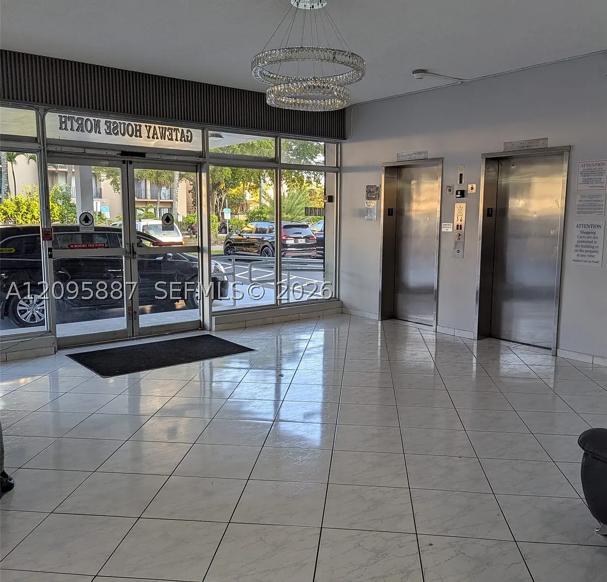 1 bed, 1.0 bath, 780 sqft, $1,800 — Photo 2