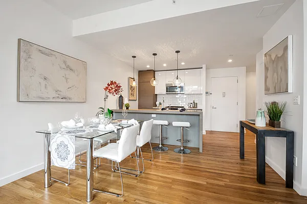 Sold by Compass | media 14