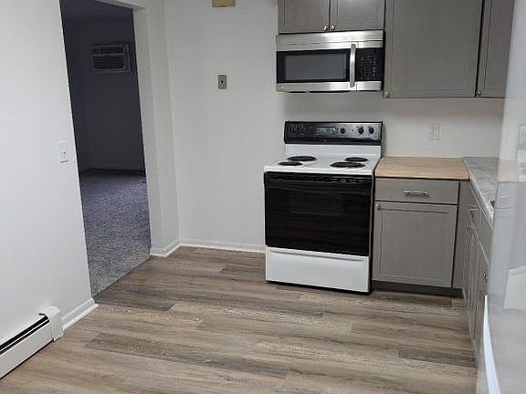 3rd image of 1820 Sunnyside Dr APT 6