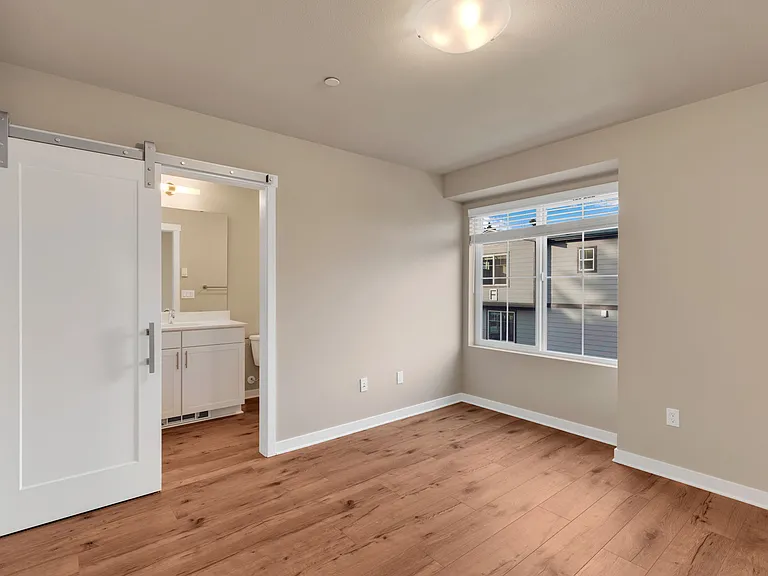 15423 Admiralty Way #E3 — Photo 21