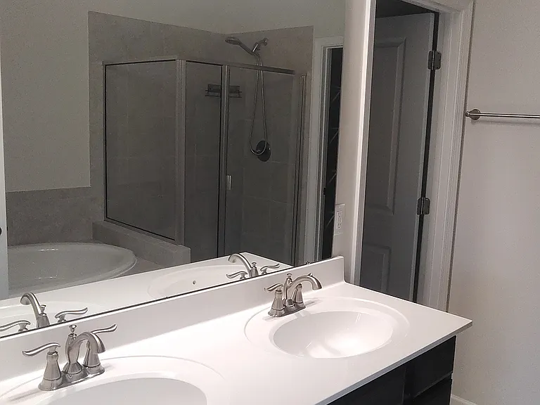 1030 Oglethorpe Dr — Photo 12