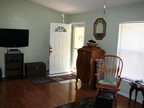 3rd image of 12 Pine Court Crse