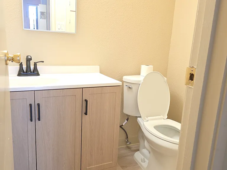 83 Navajo Dr #1 — Photo 3