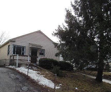 1st image of 2990 Grasmere Ave