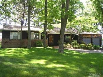 1st image of 31 Southwick Ct S