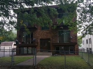 1576 Woodbridge St APT 2, Saint Paul, MN 55117