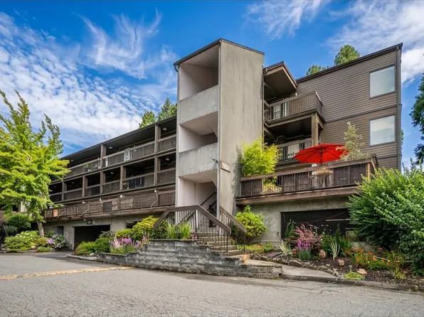 7851 No 1 Rd #303, Richmond, BC V7C 1T7