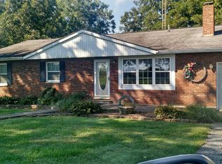 14197 County Road 600 E, Mc Leansboro, IL 62859
