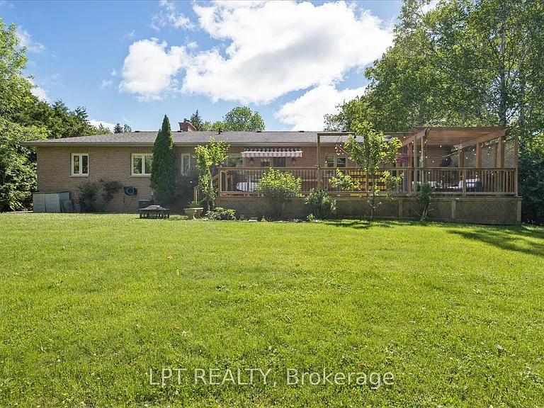 22 Louisa St E — Photo 24