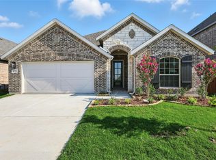 825 Alderwood Dr, Red Oak, TX 75154