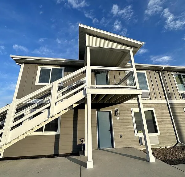 59 Dunbar Ave #4 — Photo 4