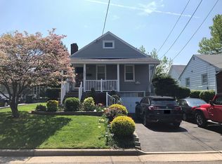 131 Berwood Dr, Linden, NJ 07036