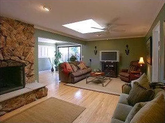 3 bed, 1600 sqft, $5,000 — Photo 4