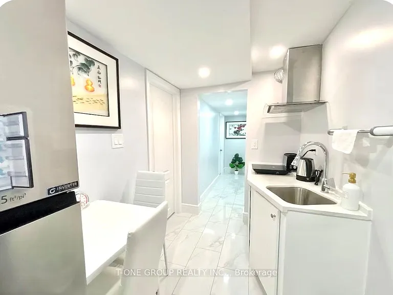 27 Brimstone Cres — Photo 5