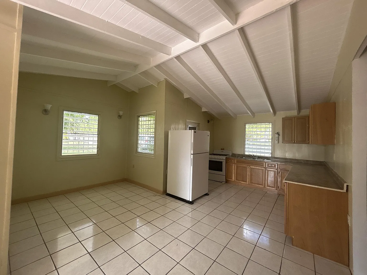2 bed, $1,350 — Photo 4