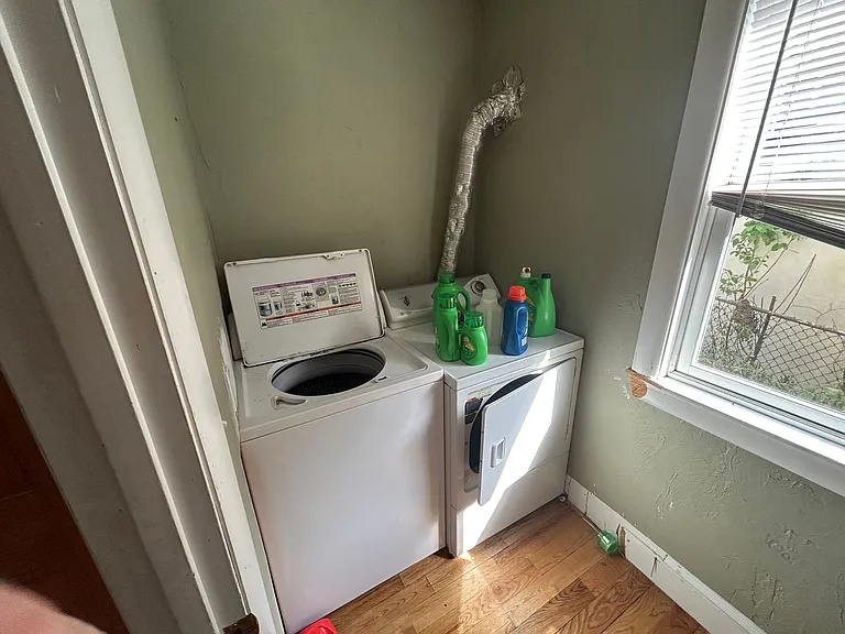 21 Dorr St #C — Photo 8