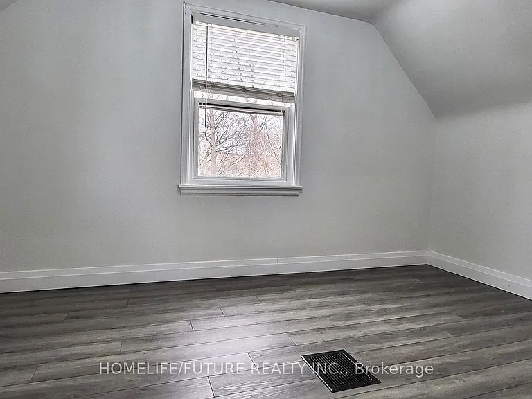 79 Ellington Dr #MAIN 2ND — Photo 4