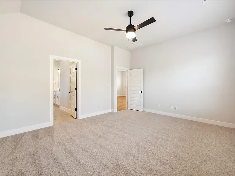 140 Cibolo Creek Loop — Photo 24