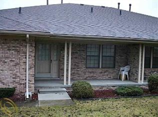 33512 Meldrum Rd, New Baltimore, MI 48047