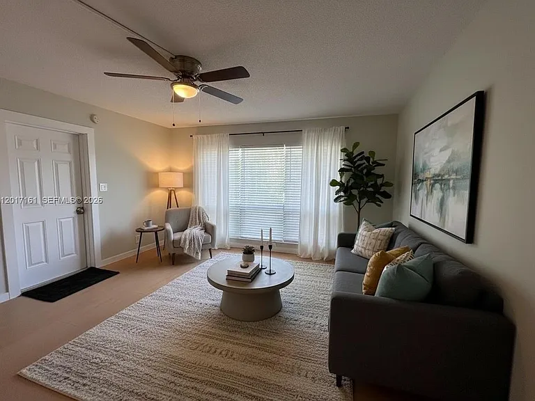 3212 NE 7th Pl #10 — Photo 3