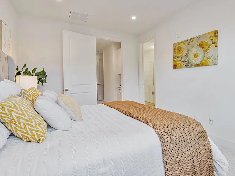 1251 Verano Rd — Photo 15