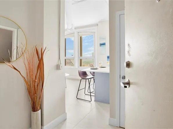 20 Marietta St NW APT 15D, Atlanta, GA 30303