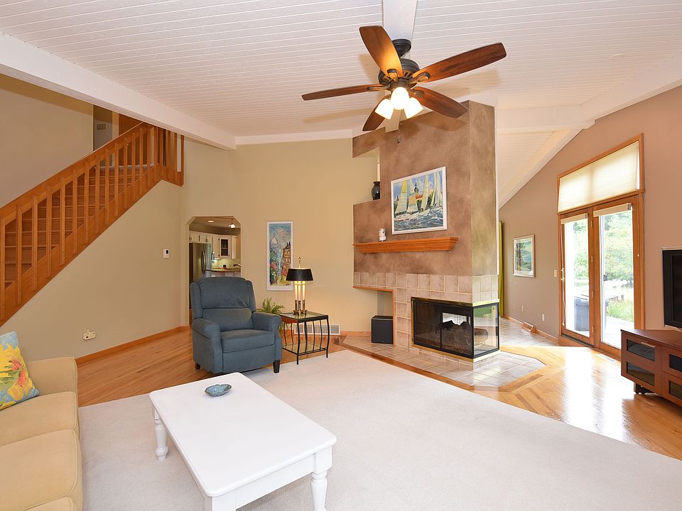 1st image of 12583 N Meadow Cir W