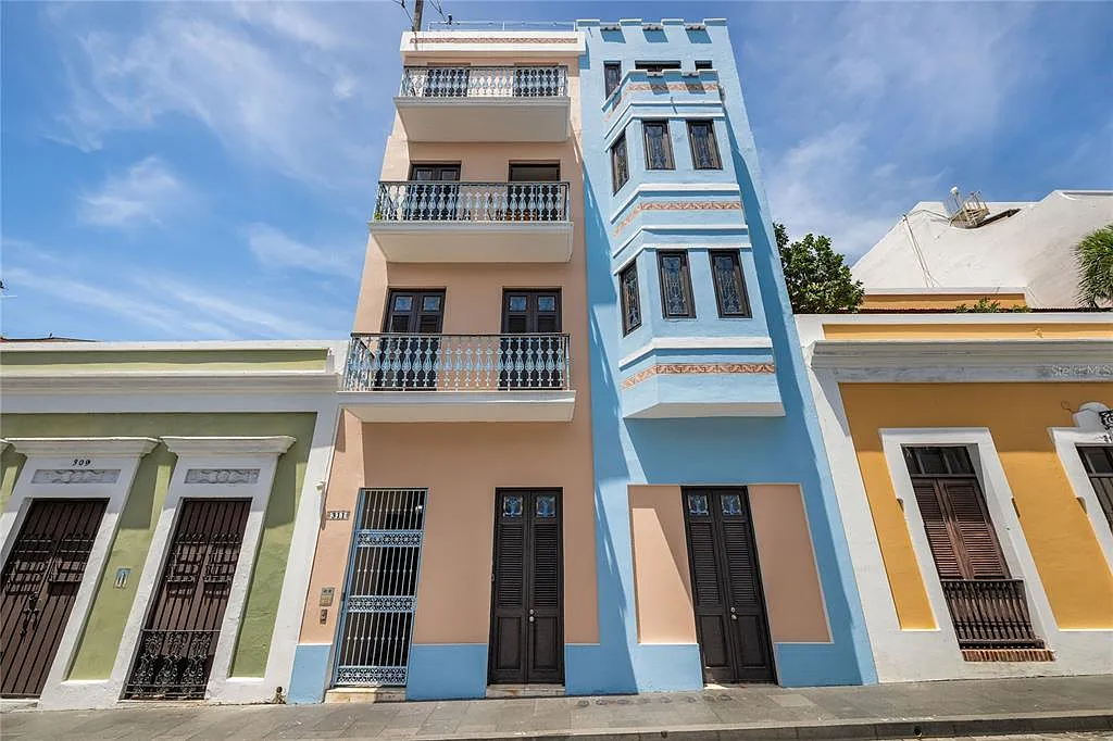 2 bed, 2.0 bath, $3,300 — Photo 1