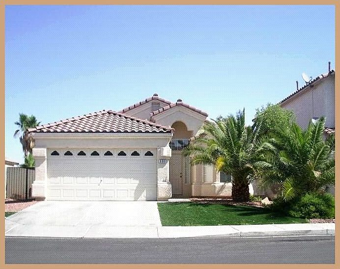 Wonderful curb appeal with RV gate