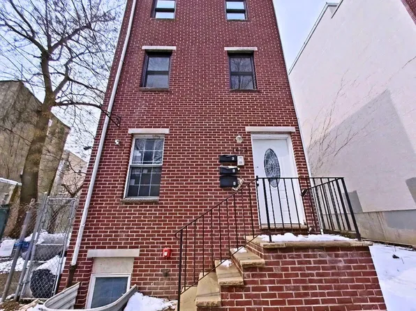 1402 N Willington St, Philadelphia, PA 19121