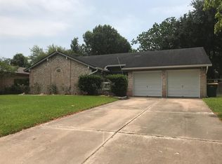 5108 Apple Springs Dr, Pearland, TX 77584